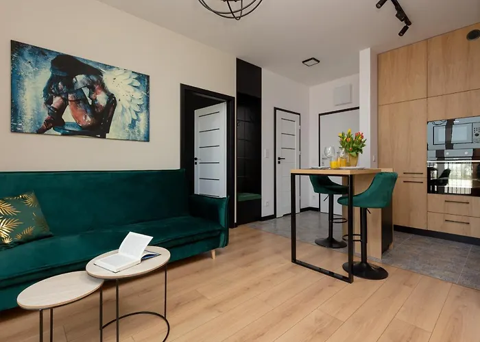 Home Factory Estate Praga Kotsisa By Noclegi Renters